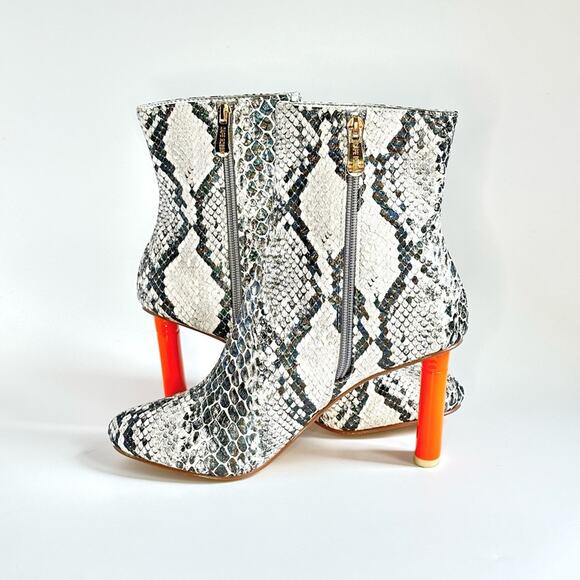 Cape Robbin Women Leatherette Snakeskin Oval Heel Bootie - Picture 1 of 8